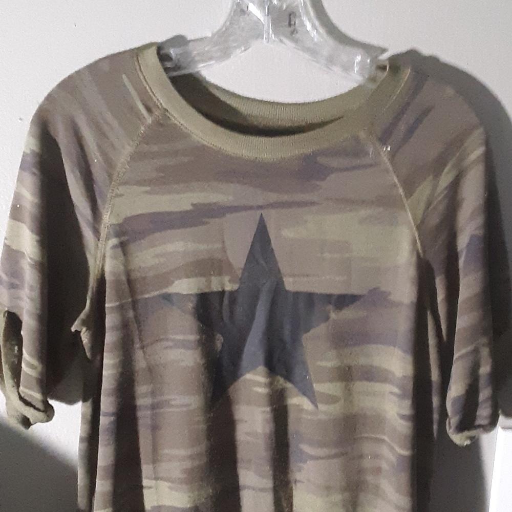 Shirt - Picture 2 of 3